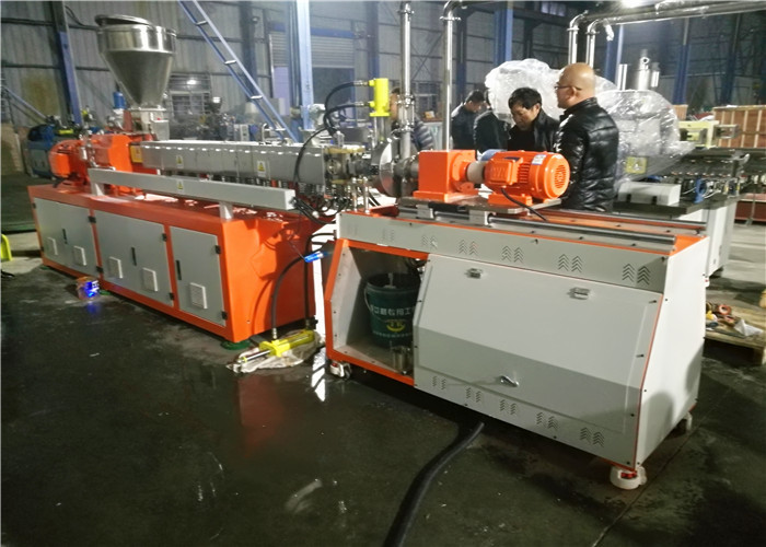 エヴァTPR TPEの水ペレタイジングを施すラインの下のプラスチック ペレタイジングを施す機械、